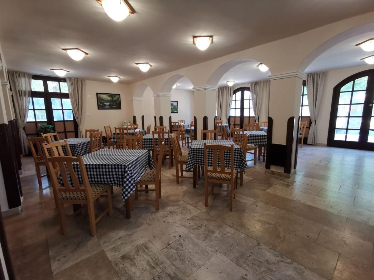 Laguna Panzio Gárdony Eksteriør bilde
